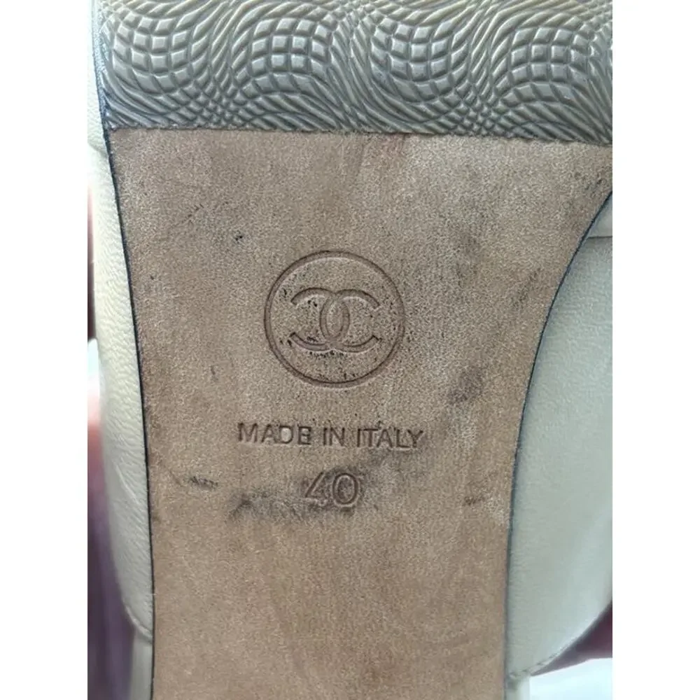 Chanel Beige & Black Leather Mules Size 40